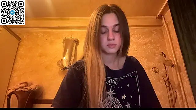 LovelySilk 63 online show from May 25, 6:40 pm