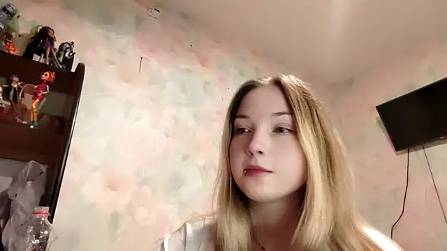 TiaBIanks online show from April 30, 10:09 am