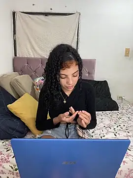 Britney  Latina online show from March 4, 2:18 am