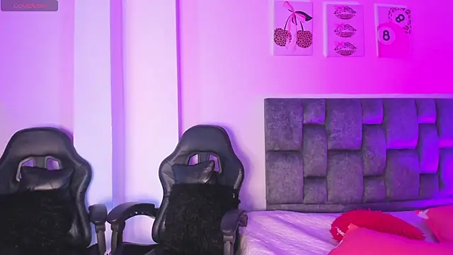 Madison Rosee online show from April 29, 2:37 am