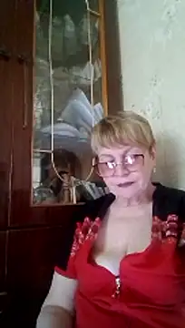 SophieBurns online show from June 18, 9:47 am