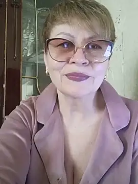 SophieBurns online show from June 5, 9:48 am