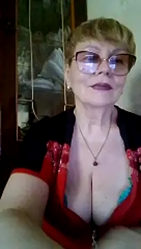 SophieBurns online show from July 22, 11:22 am
