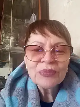 SophieBurns online show from February 19, 12:05 pm