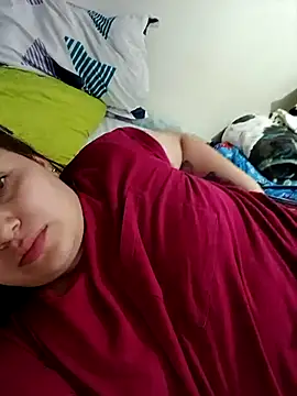MajoArias online show from May 6, 4:38 am
