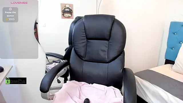 Dulcecooper1 online show from March 14, 7:37 pm