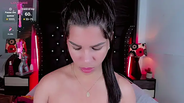 Makeyla Fox  online show from March 12, 12:52 pm