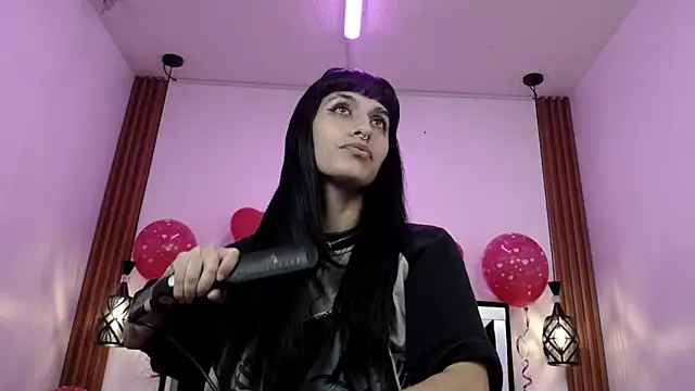 FRANCESCA LOVE  online show from February 15, 11:09 am