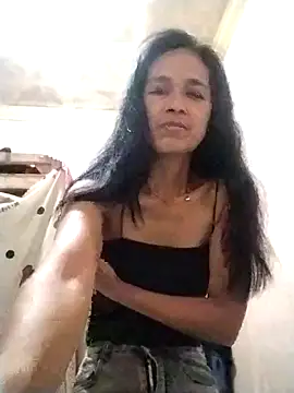 sweet maxine44 online show from May 8, 9:27 pm