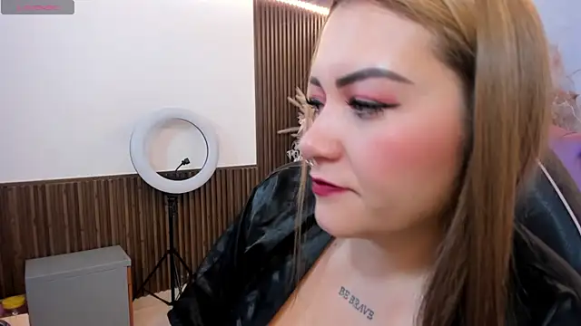 LUNAKITTY TAY online show from July 7, 11:24 am