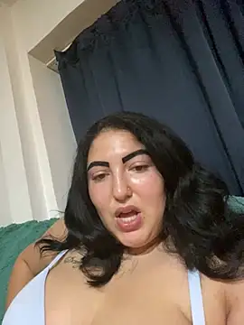 Amber Sinn online show from August 6, 8:49 pm