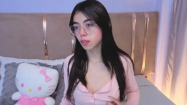 Mia Naive online show from July 21, 12:17 pm