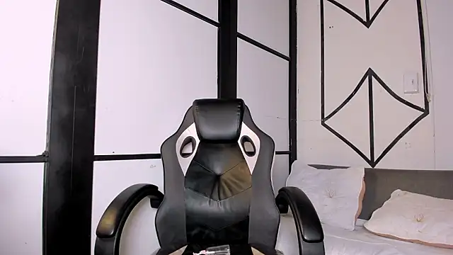 Abi sexxx1 online show from March 16, 8:13 pm