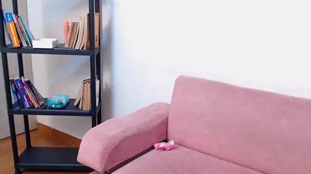 Kitty f00x online show from May 1, 9:18 pm