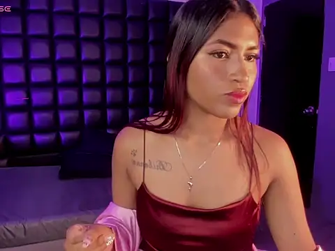 ChloeLombardi  online show from February 10, 1:08 am