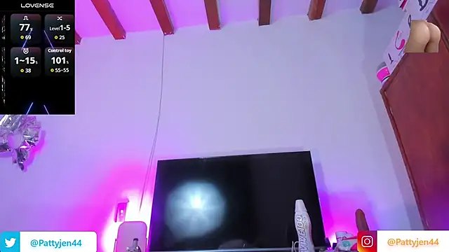 pattyjenkinss online show from July 5, 10:15 pm