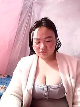 lisn-cute online show from May 1, 11:41 pm