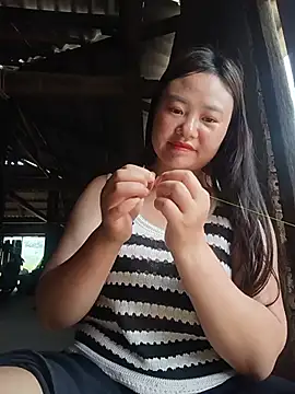 lisn-cute online show from June 24, 4:11 am