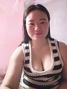 lisn-cute online show from July 12, 12:00 am