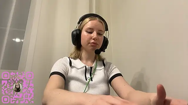 EuniceCazeau online show from February 7, 10:52 am