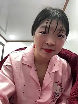 cuty lusy online show from March 7, 2:07 am