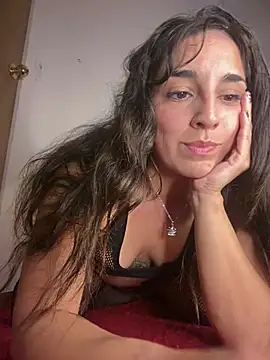 Latinaelisa online show from May 1, 3:10 am