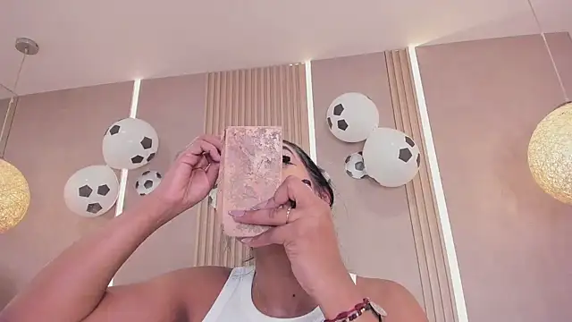 eva lain online show from June 26, 12:28 pm