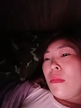 Yiyoongg online show from June 16, 10:16 am