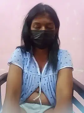 Malee S online show from June 18, 5:07 pm