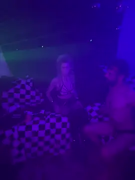 XXX2Freaks online show from February 11, 5:42 am