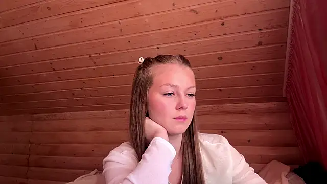 TessSamul online show from May 4, 3:16 pm