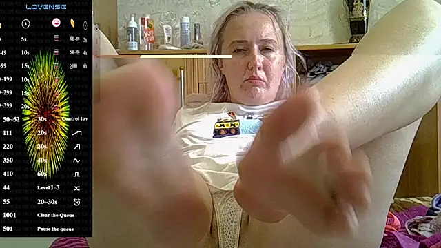 CurvyWild Lady30 online show from July 10, 11:43 am