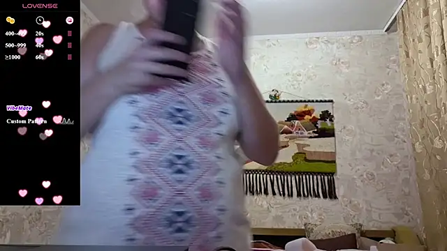 CurvyWild Lady30 online show from August 2, 6:44 pm