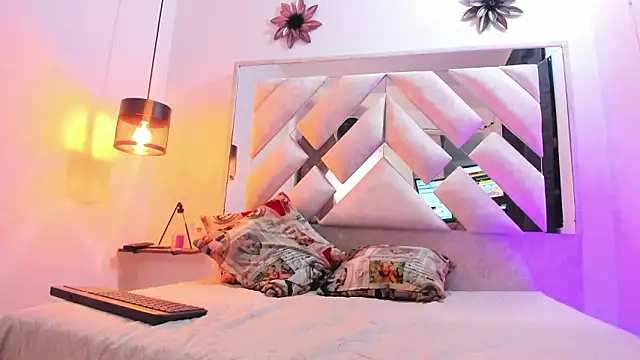 annie vega17  online show from March 10, 9:19 pm