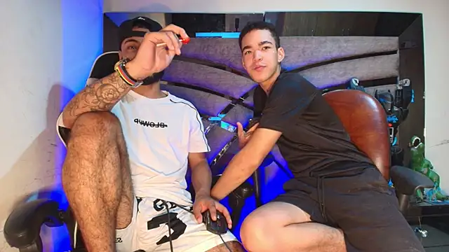 Xanderstone00 online show from August 2, 12:35 am
