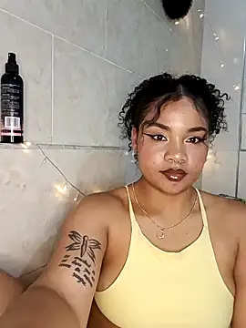 BrianaSweetxxx online show from March 13, 3:19 am