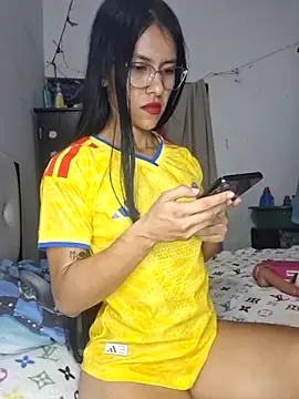 Alannys19 online show from June 24, 4:44 am