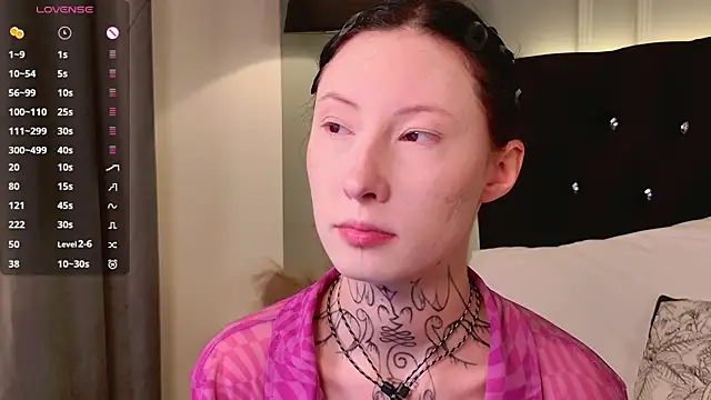roxy morrison x online show from July 27, 4:31 am