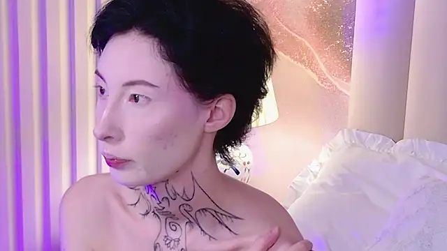 roxy morrison x online show from July 18, 3:32 am