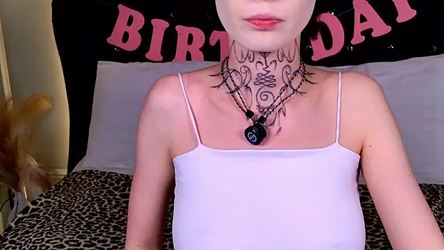 roxy morrison x online show from July 9, 3:31 am