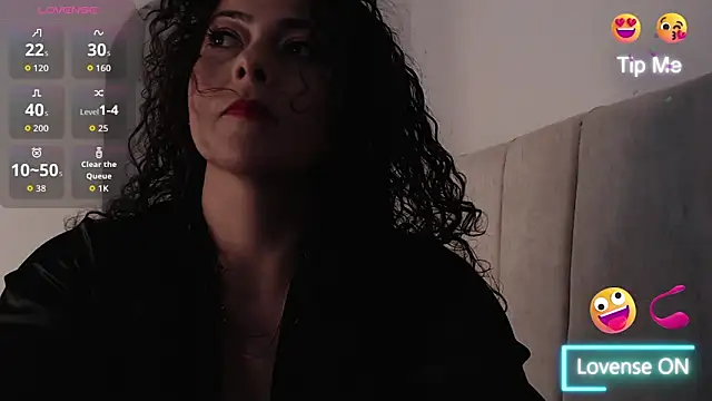 Lucia Lavelle online show from March 16, 8:57 pm