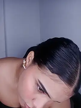 amandaa 21 online show from August 8, 3:47 am