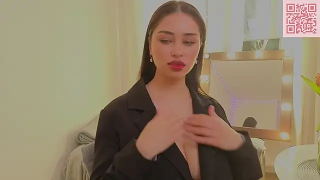 Sofia Plump online show from March 11, 10:52 am