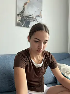  Patricia P online show from August 3, 9:04 am