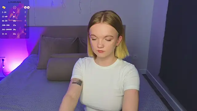StellaBunny online show from April 29, 4:16 am