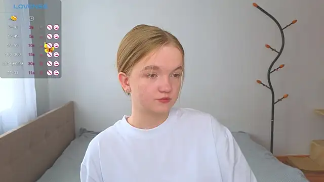 StellaBunny online show from July 3, 4:51 am