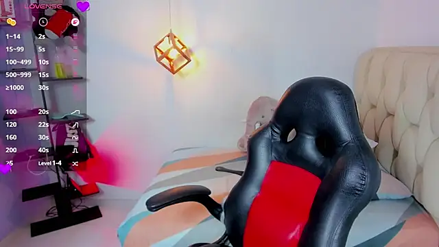 KAROLAGREY online show from June 12, 12:57 pm