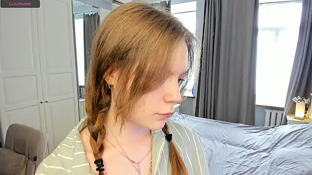 LavenderMitten online show from July 26, 5:59 am