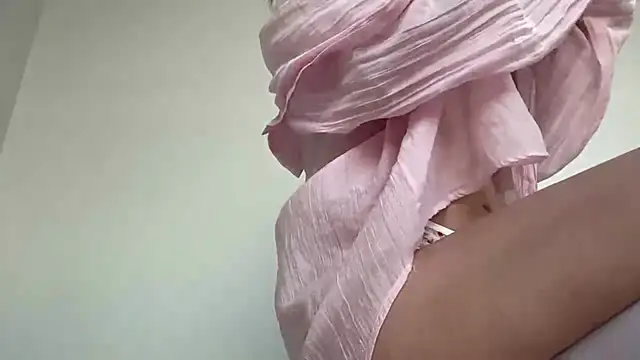 Mei Fei Wan online show from June 25, 2:51 pm