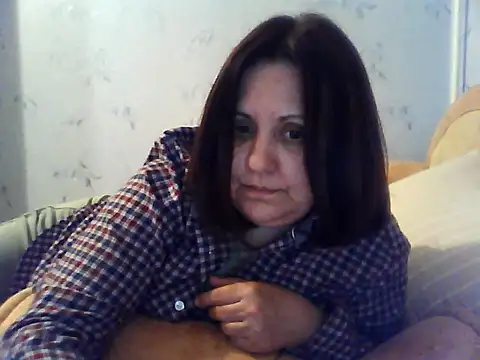 LockyCharm111 online show from April 30, 6:57 pm